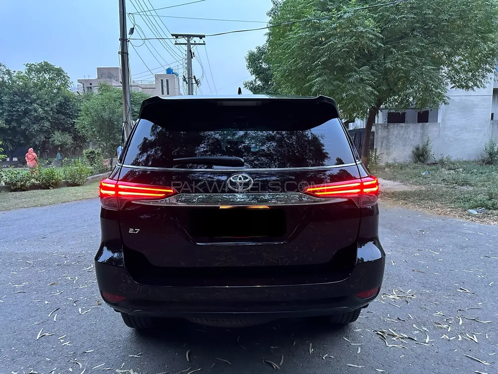 Toyota Fortuner 2019 for Sale in Lahore Image-1