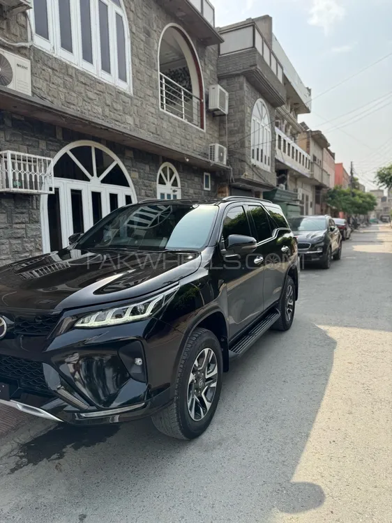 Toyota Fortuner 2022 for Sale in Faisalabad Image-1