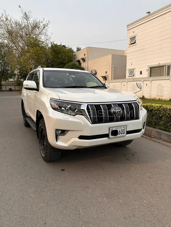 Toyota Prado 2019 for Sale in Lahore Image-1