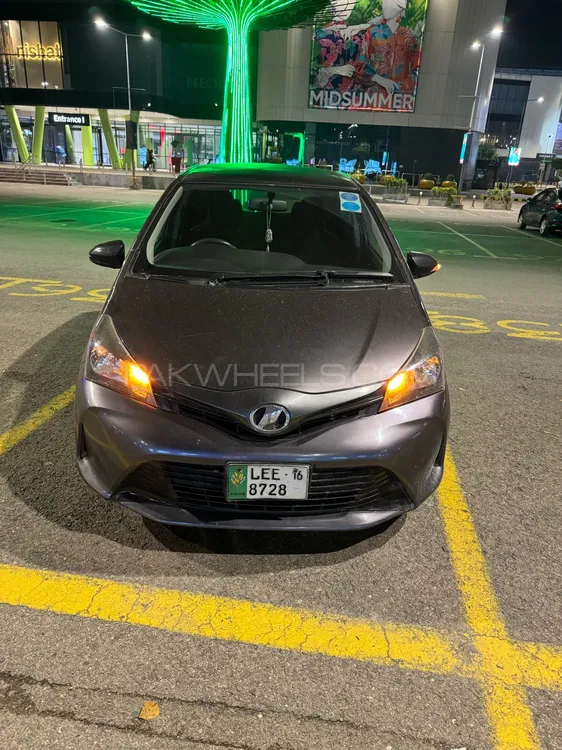 Toyota Vitz 2014 for Sale in Lahore Image-1