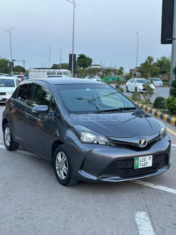 Toyota Vitz 2014 for Sale in Islamabad Image-1