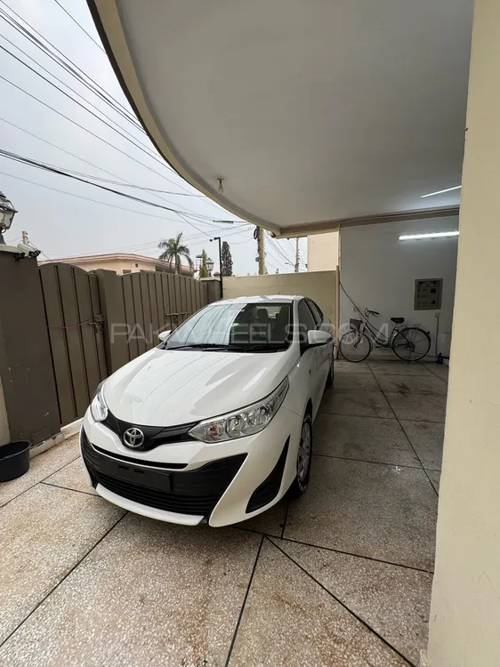 Toyota Yaris Sedan 2021 for Sale in Peshawar Image-1