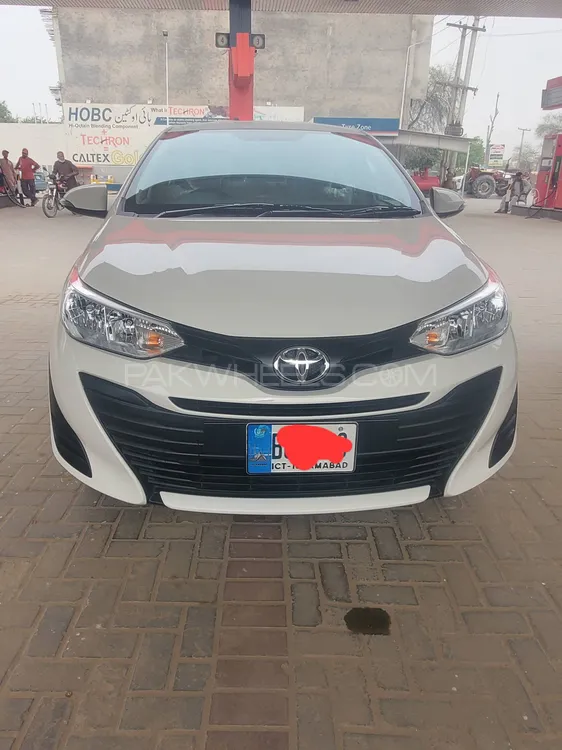 Toyota Yaris Sedan 2023 for Sale in Lahore Image-1
