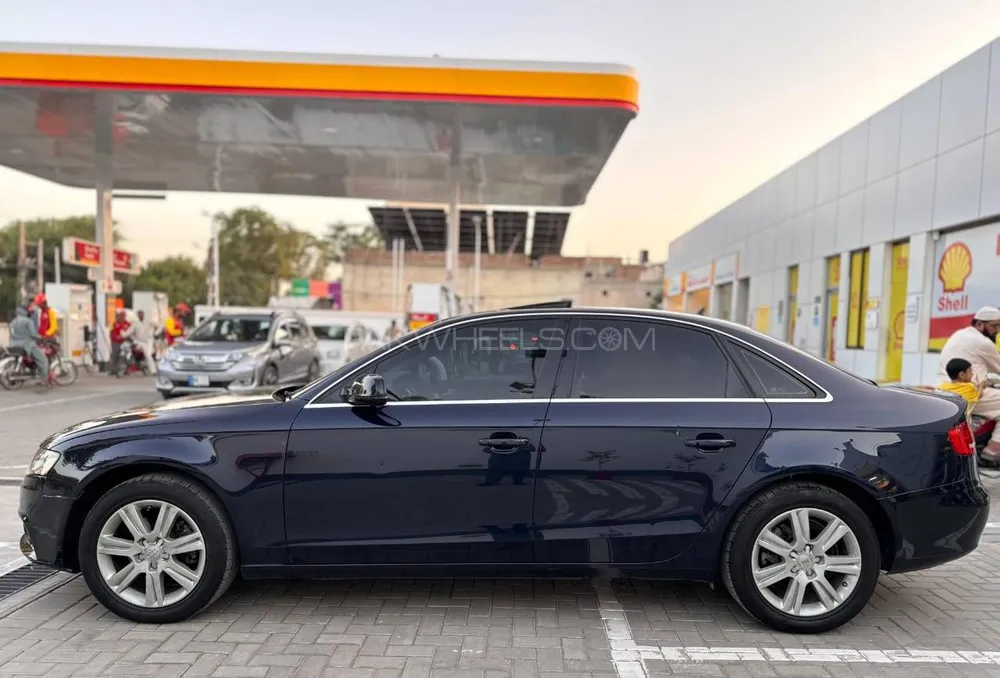Audi A4 2010 for Sale in Islamabad Image-1