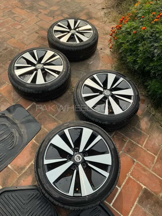 Brand new rims without tyres Image-1