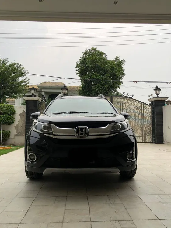 Honda BR-V 2017 for Sale in Lahore Image-1