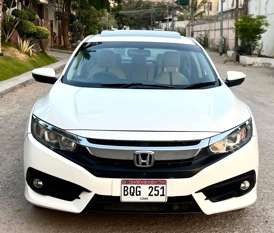 Honda Civic 2018 for Sale in Karachi Image-1