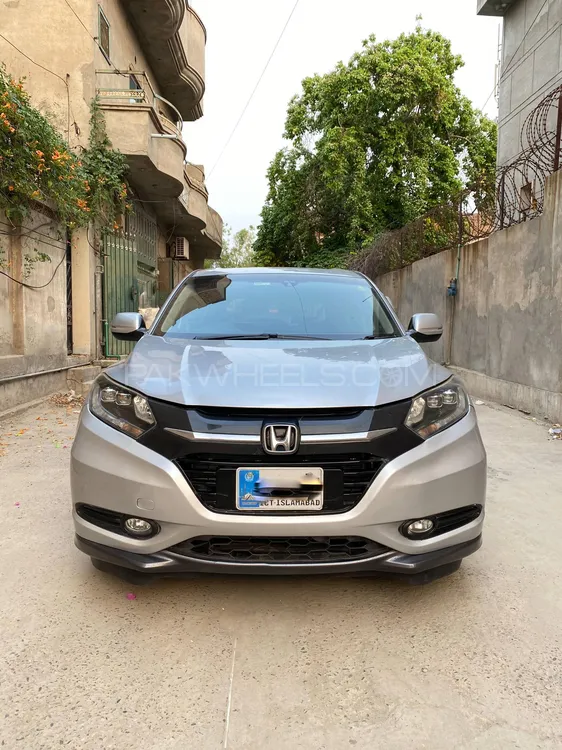 Honda Vezel 2014 for Sale in Faisalabad Image-1