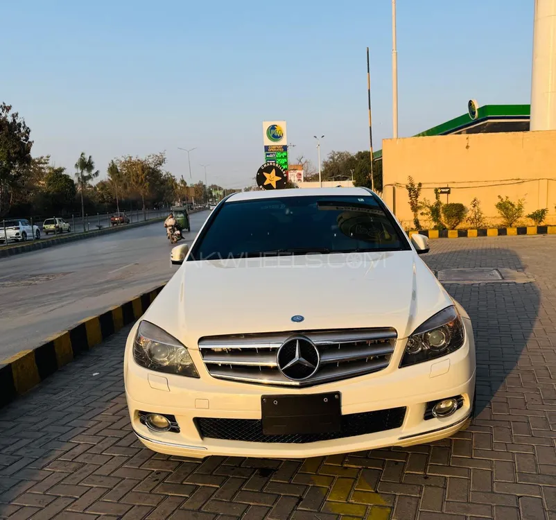 Mercedes Benz C Class 2010 for Sale in Islamabad Image-1