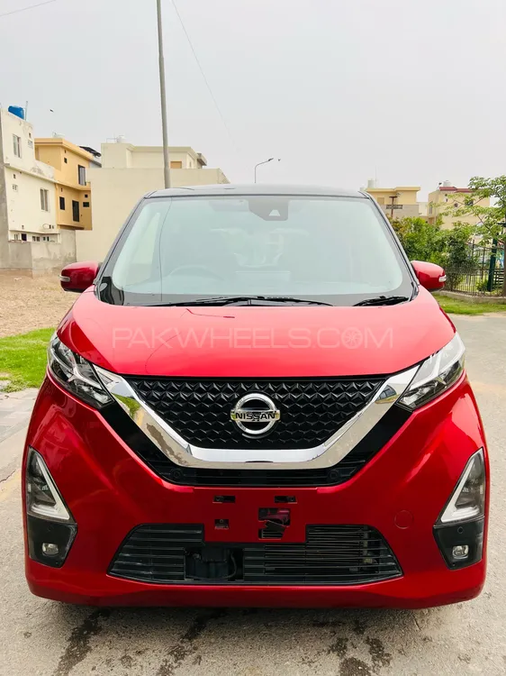 نسان ڈیز 2022 for Sale in لاہور Image-1