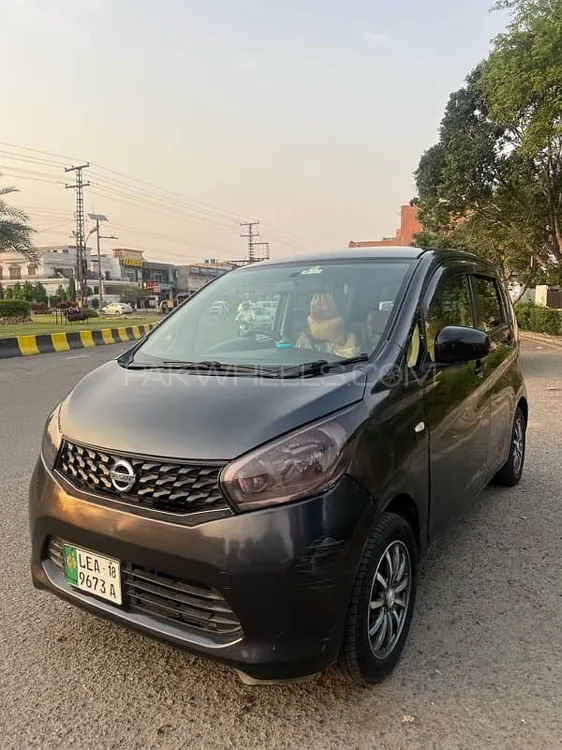 نسان ڈیز 2018 for Sale in لاہور Image-1