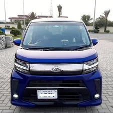 Daihatsu Move Custom X 2022 for Sale