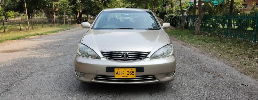 Toyota Camry 2005 for Sale in Lahore Image-1