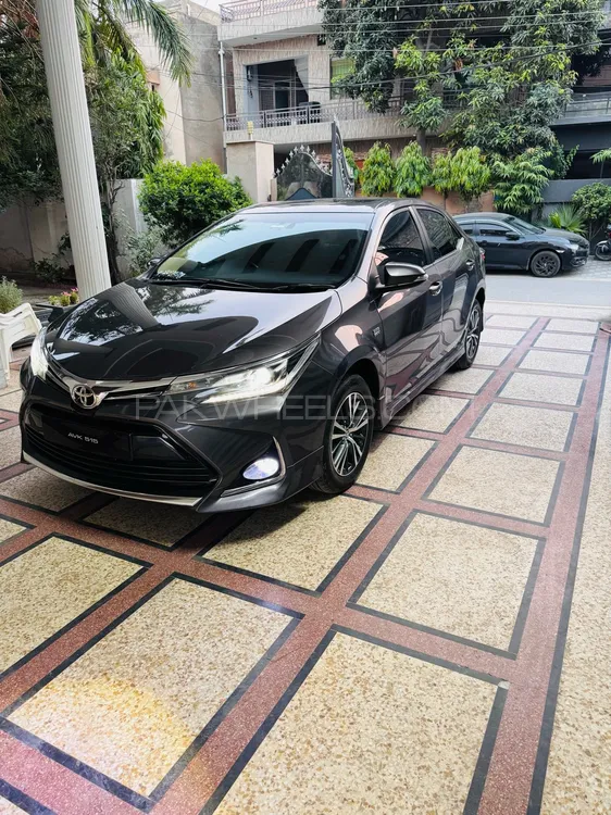 Toyota Corolla 2021 for Sale in Lahore Image-1