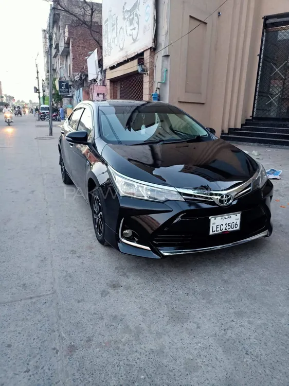 Toyota Corolla 2016 for Sale in Gujranwala Image-1
