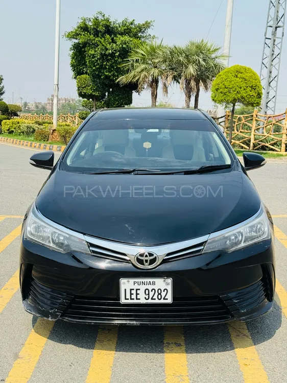 Toyota Corolla 2016 for Sale in Gujranwala Image-1