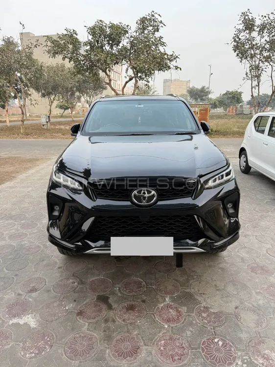 Toyota Fortuner 2022 for Sale in Lahore Image-1
