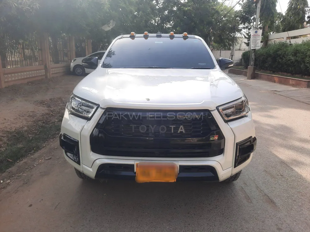 Toyota Hilux 2016 for Sale in Karachi Image-1