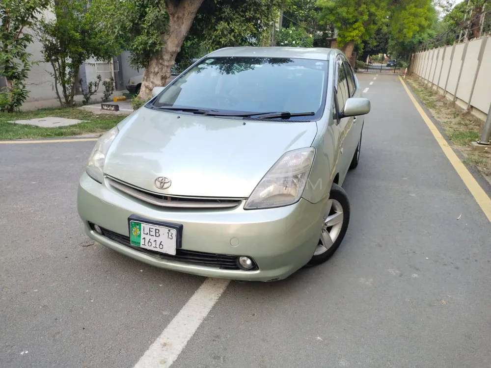 Toyota Prius 2007 for Sale in Lahore Image-1