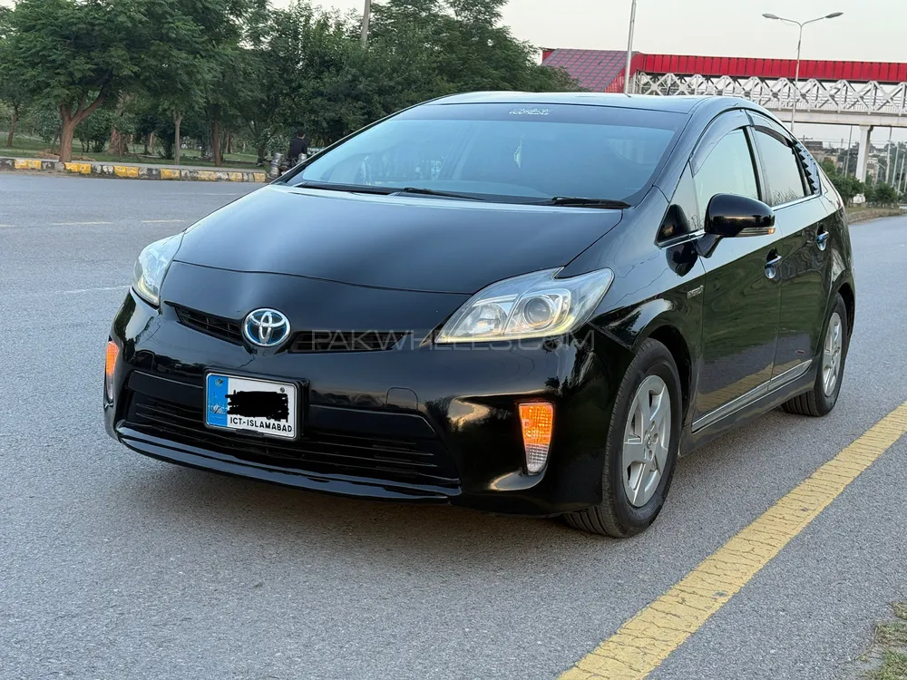 Toyota Prius 2012 for Sale in Islamabad Image-1
