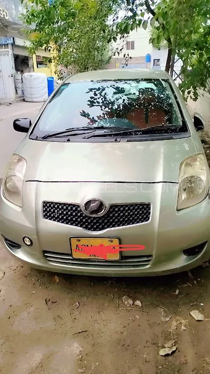 Toyota Vitz 2005 for Sale in Lahore Image-1