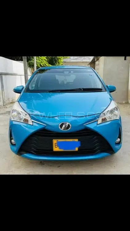 Toyota Vitz 2017 for Sale in Karachi Image-1