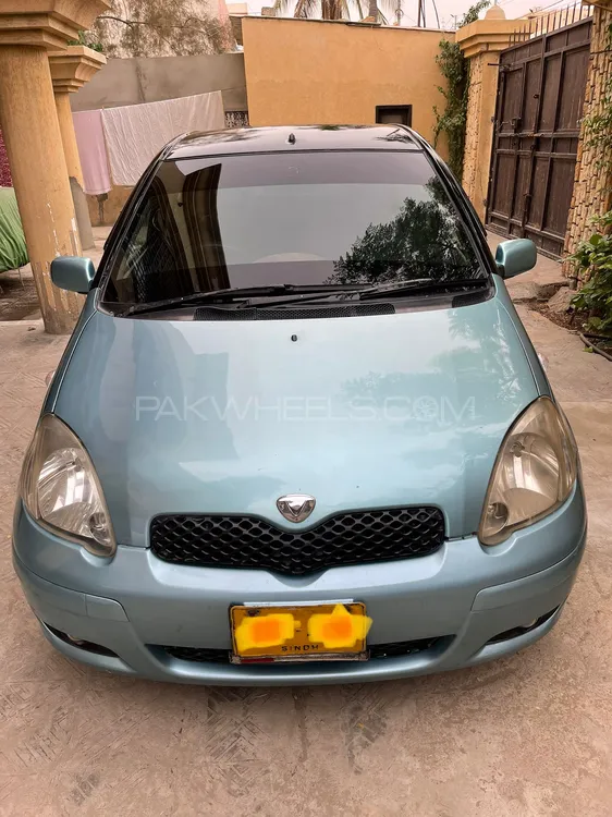 Toyota Vitz 2002 for Sale in Karachi Image-1