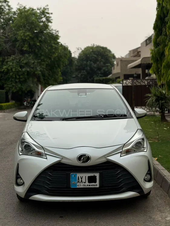 Toyota Vitz 2019 for Sale in Islamabad Image-1