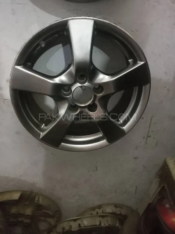 5 nuts 100 pcd 15 inch Japanese alloy rims Image-1