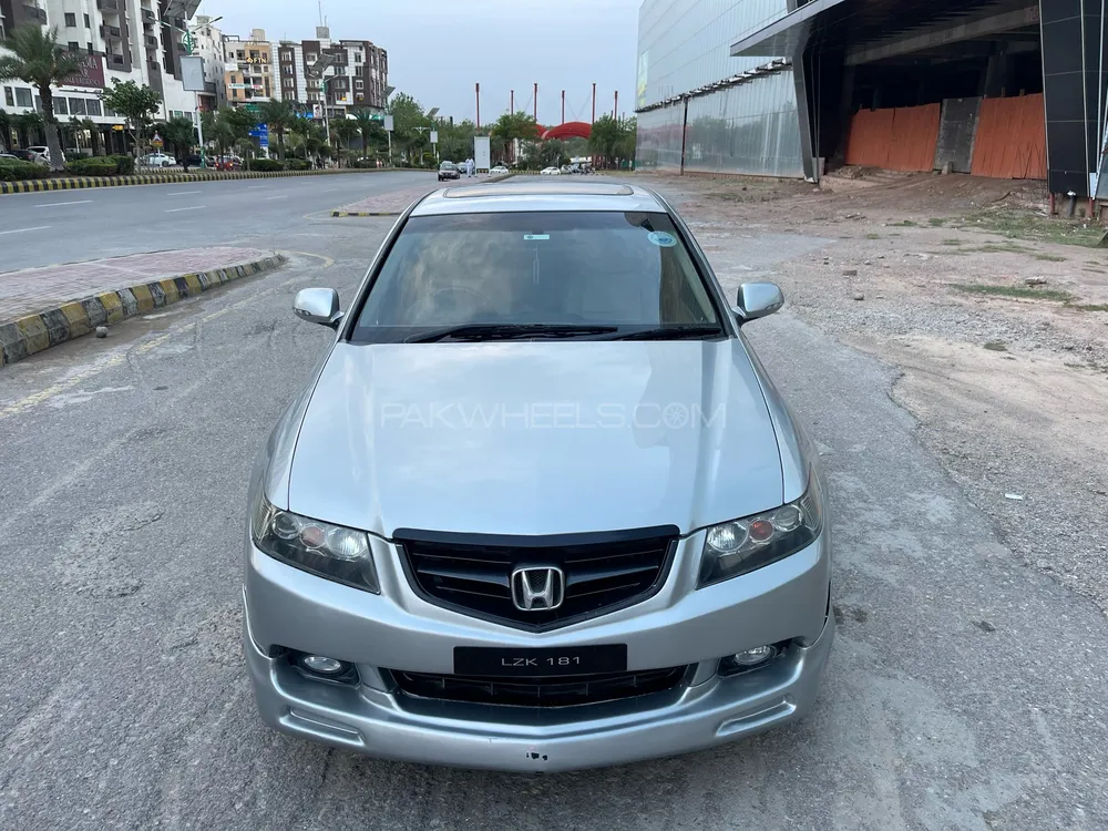 Honda Accord 2002 for Sale in Islamabad Image-1