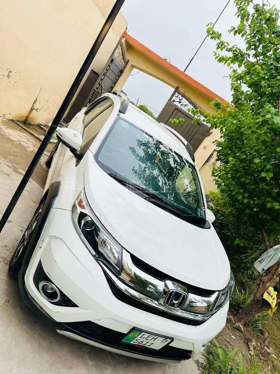 Honda BR-V 2017 for Sale in Lahore Image-1