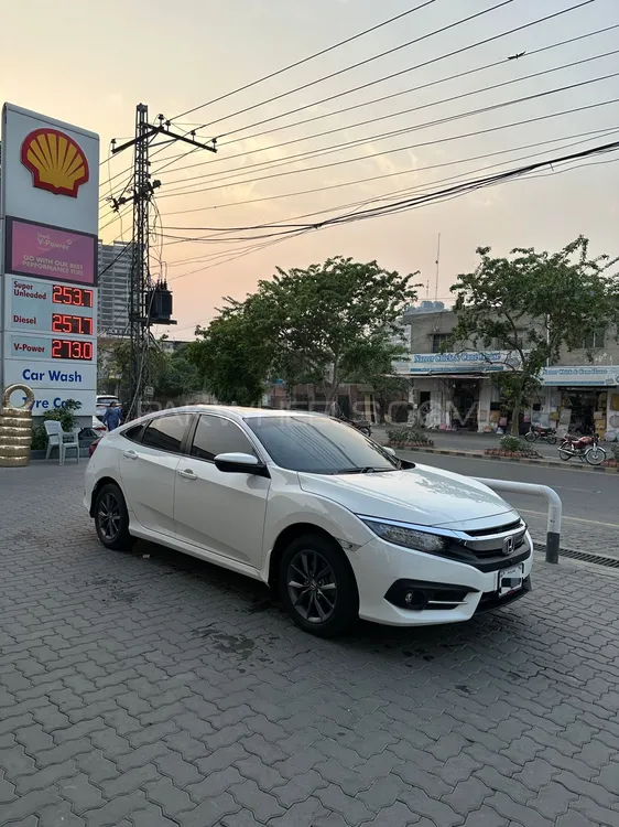 Honda Civic 2021 for Sale in Lahore Image-1