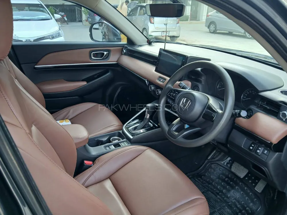 Honda HR-V 2023 for Sale in Karachi Honda HR-V 2023 for Sale in Karachi Image-11