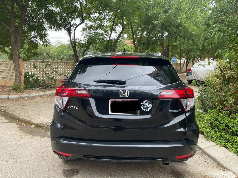 Honda Vezel 2016 for Sale in Karachi Image-1