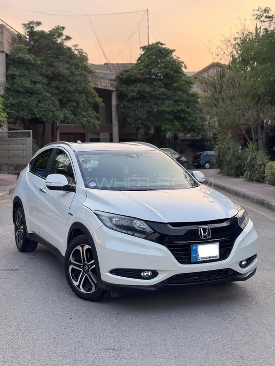 Honda Vezel 2014 for Sale in Islamabad Image-1
