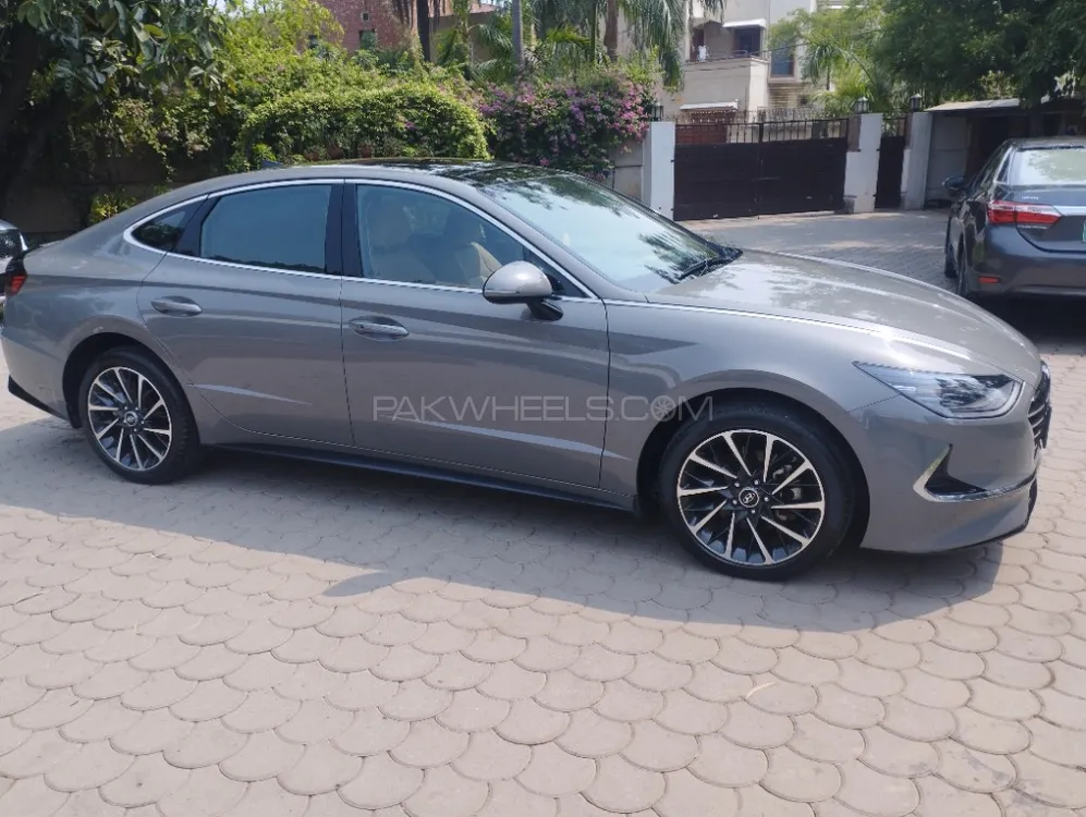 Hyundai Sonata 2023 for Sale in Lahore Image-1