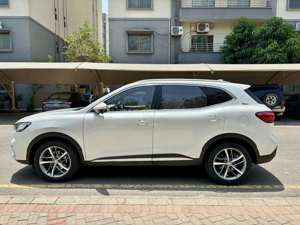 MG HS 2021 for Sale in Multan Image-1