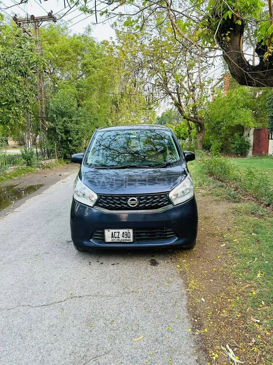 نسان ڈیز 2013 for Sale in لاہور Image-1