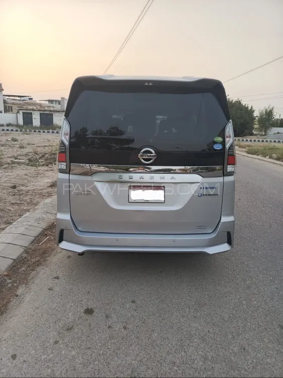 Nissan Serena 2019 for Sale in Karachi Nissan Serena 2019 for Sale in Karachi Image-4