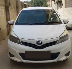 Toyota Vitz F 1.0 2013 for Sale