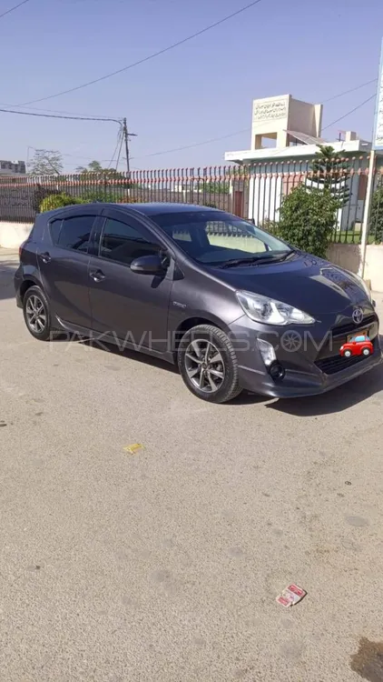 Toyota Aqua 2015 for Sale in Karachi Image-1