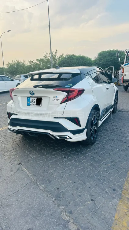 Toyota C-HR 2017 for Sale in Swabi Image-1