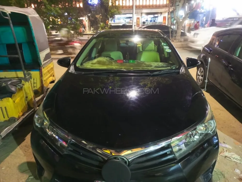 Toyota Corolla 2015 for Sale in Karachi Image-1