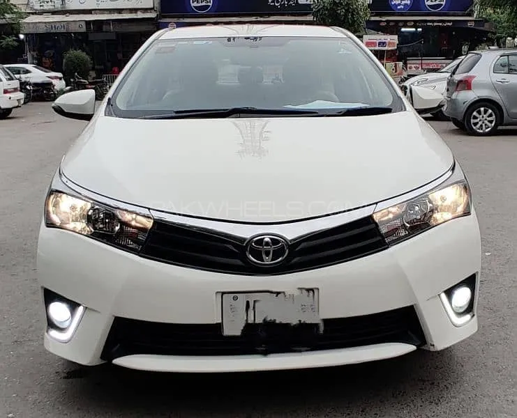 Toyota Corolla 2017 for Sale in Islamabad Image-1
