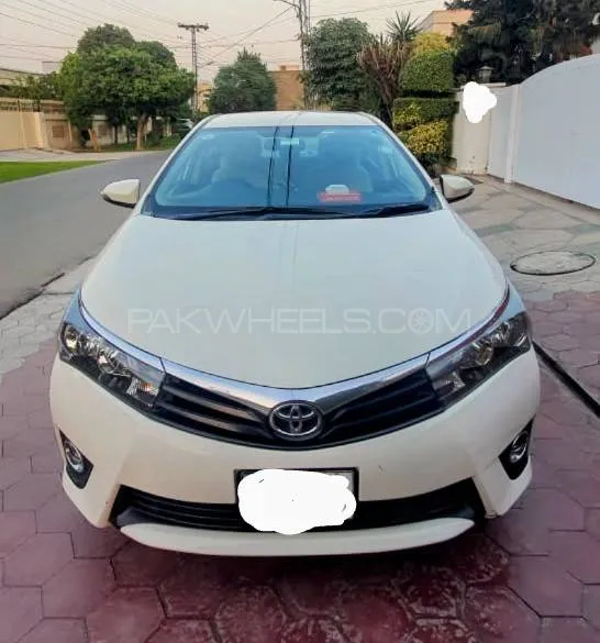 Toyota Corolla 2017 for Sale in Lahore Image-1