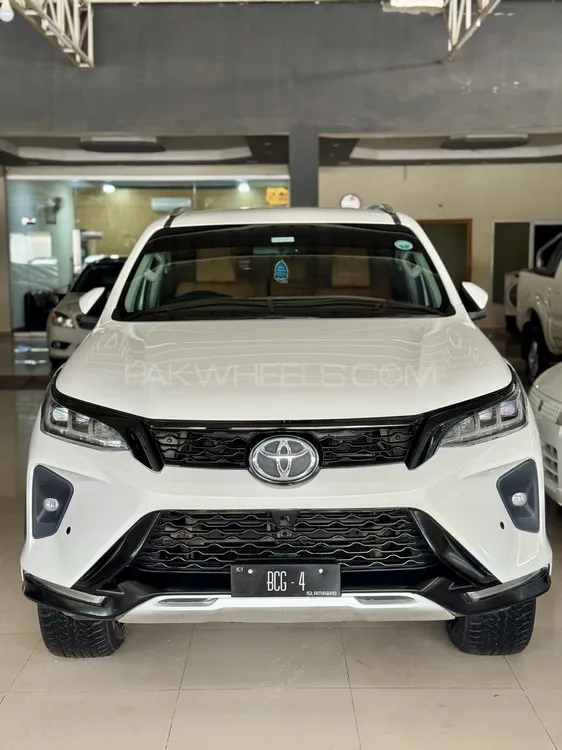 Toyota Fortuner 2022 for Sale in Peshawar Image-1