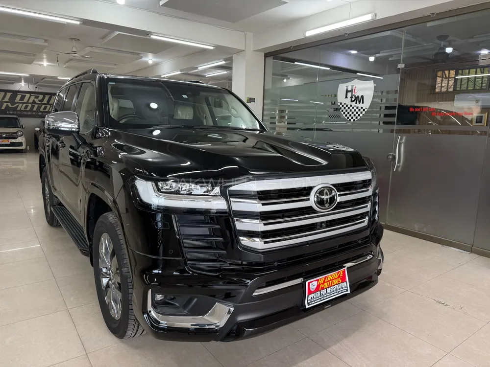 Toyota Land Cruiser 2023 for Sale in Islamabad Image-1