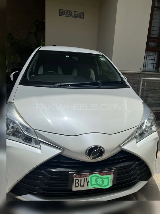 Toyota Vitz 2018 for Sale in Karachi Image-1