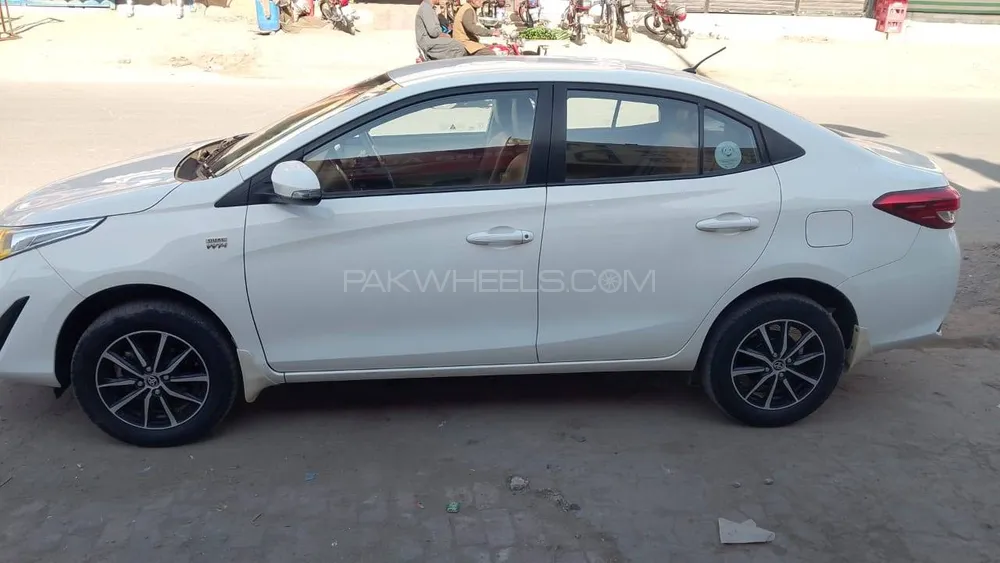 Toyota Yaris Sedan 2020 for Sale in Burewala Image-1
