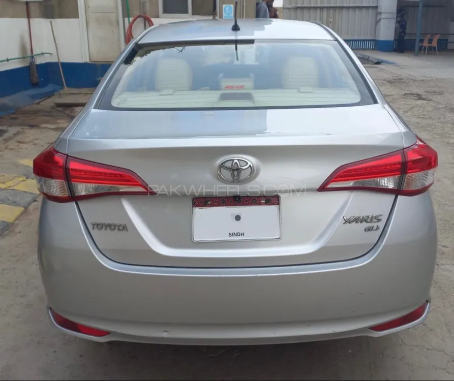 Toyota Yaris Sedan 2021 for Sale in Karachi Image-1